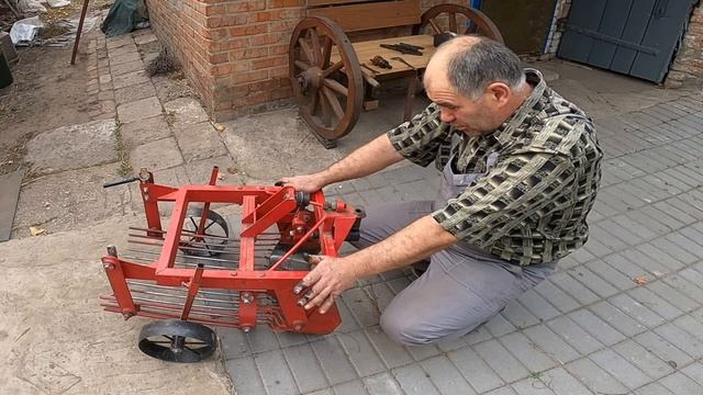 Замена эксцентрика на камянскую копалку. Replacing the eccentric with a Kamyan digger. смотреть онлайн