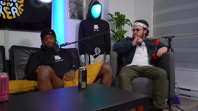 Papi Melv sur sa RELATION avec CARLOS & DYLAN et le CANCEL CULTURE - PuB #6 смотреть онлайн