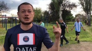 БОМЖИ ИГРАЮТ В ФУТБОЛ НА ЯЩИК ВОДКИ 2