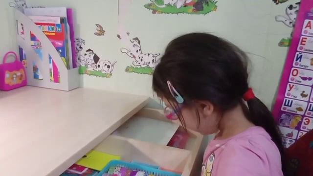 Что хранится в ящике стола) смотреть онлайн