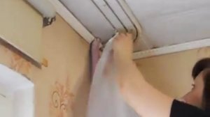 ? Как повесить шторы на потолочный карниз