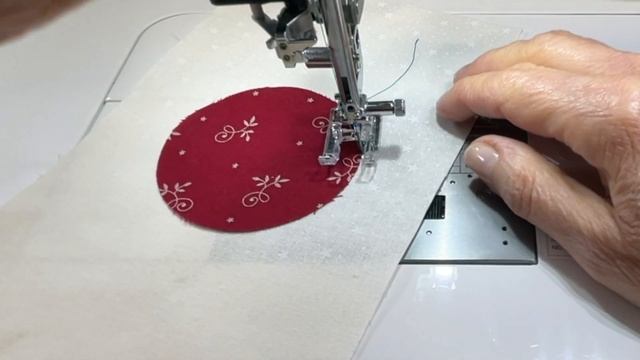 How to do a Blanket Stitch on the Janome M7 смотреть онлайн