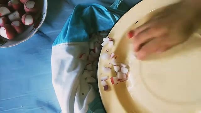 Редиска на зиму заморозка. Freezing Radishes For The Winter.