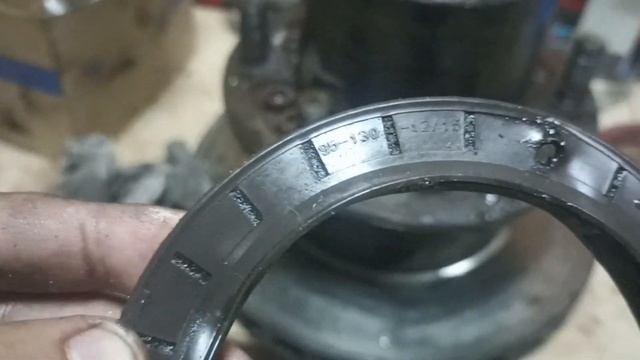 Ремонт Валдай, замена ступичного сальника и подшипника. смотреть онлайн