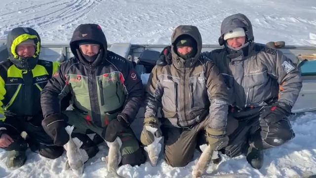 23.02.2023г. С праздником! Клёвое местечко. Камское устье смотреть онлайн