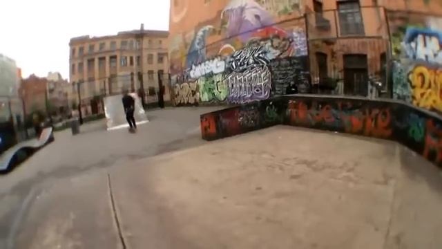 Стас Барецкий против скейтеров смотреть онлайн