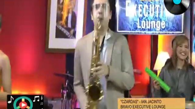 CZARDAS (Instrumental Tenor Sax Cover) | Ian Jacinto | Bravo Executive Lounge (4/20/2021) смотреть онлайн