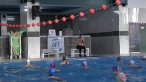 Аквааэробика на глубокой воде / aquaaerobic class, deep water