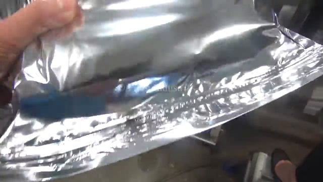 JMC Packaging Automatic Pre-Made Wicketted Bag Sealer Demonstration смотреть онлайн