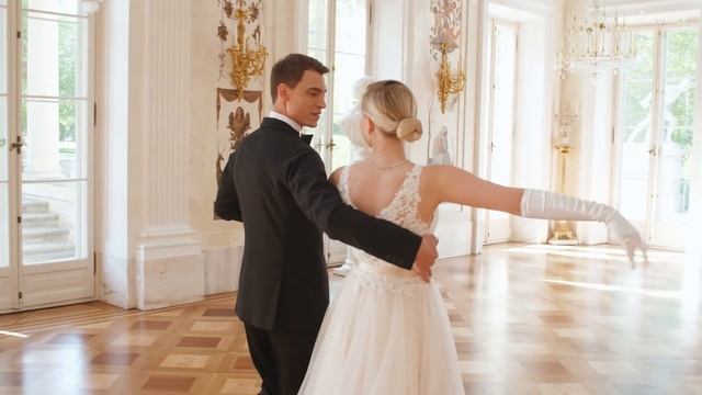 Grande Valse - Wojciech Kilar | Waltz | Romantic First Dance Choreography Wedding Dance Online смотреть онлайн