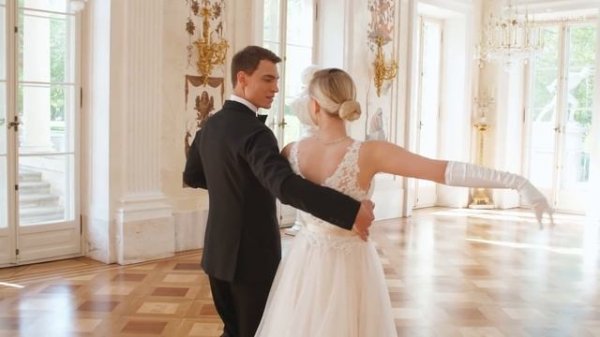 Grande Valse - Wojciech Kilar | Waltz | Romantic First Dance Choreography Wedding Dance Online