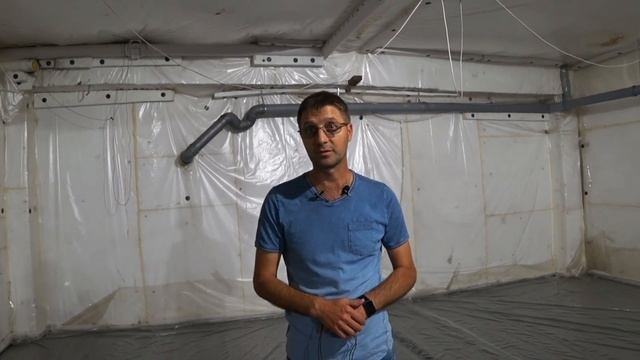Пол в холодильнике | Подготовка холодильных камер Часть 1 смотреть онлайн