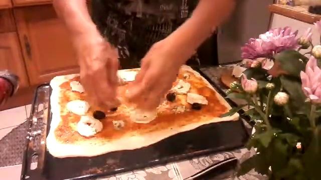 ПИЦЦА ,, КЯТР ФРОМАЖ ''- пицца ,,ЧЕТЫРЕ СЫРА''.ВОСХИТИТЕЛЬНАЯ ПИЦЦА. смотреть онлайн