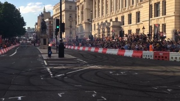 Formula 1 | F1 Live Comes to London for the British Grand Prix