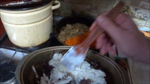 Охотничья кухня.  Заяц тушёный в сметане с овощами.