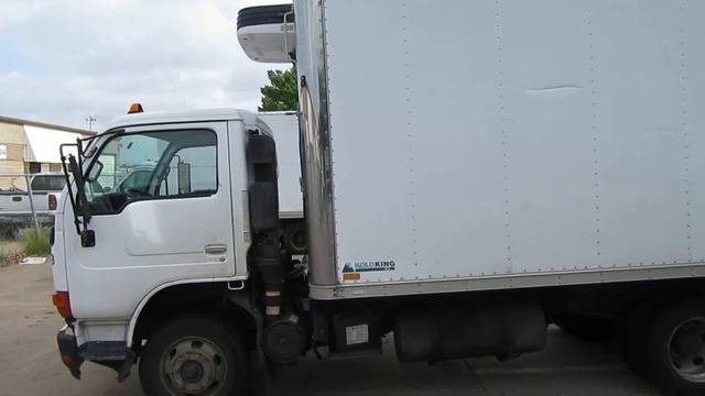 2001 UD 1800 CS Refrigeration Transport Truck (264548 Miles) смотреть онлайн