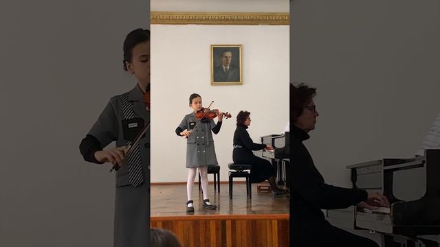 Скрипка. М. Бегалиев. Кыргызская ком. «Обон" Мелодия. Исп. Сана-Адель, 9 лет. смотреть онлайн