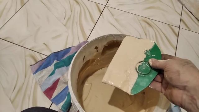 Фугование швов плитки. смотреть онлайн