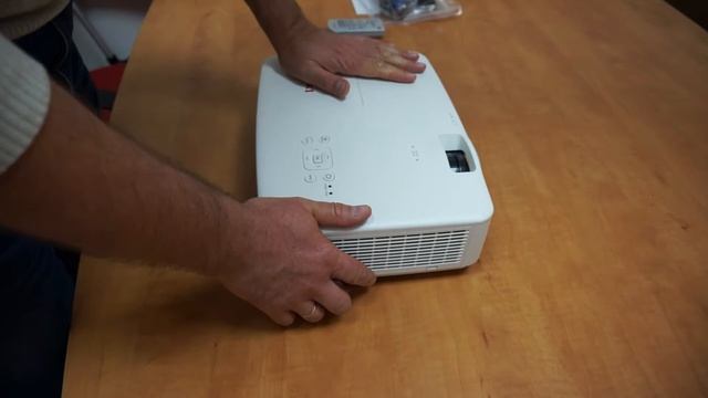 Проекторы для школы и офиса модели EIKI EK-103X смотреть онлайн