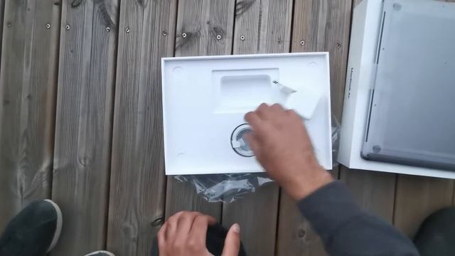 Apple MacBook Air 13 Inch Retina Display I5 Space Gray Unboxing