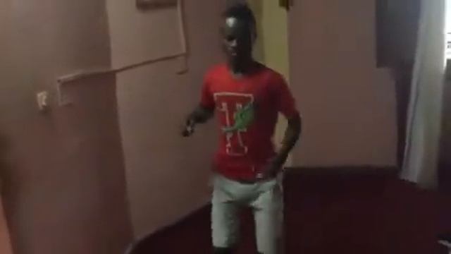 Rodolphe Muana sarcelle смотреть онлайн
