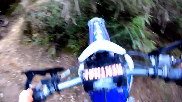 RIDE INTO THE MOUNTAINS //Taiwan trails riding (YZ250FX & WR450F) смотреть онлайн