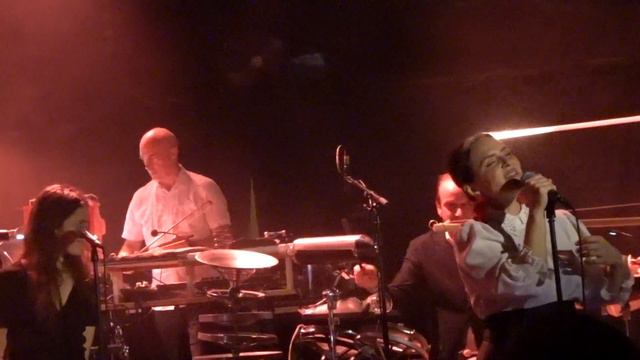 Emiliana Torrini & The Colorist Orchestra - Racing The Storm (Live) Paris, Trabendo - 28/03/2023