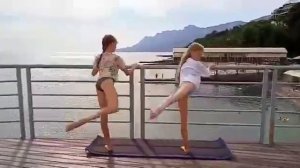 ?Тренировка на пляже с моей лучшей подругой?