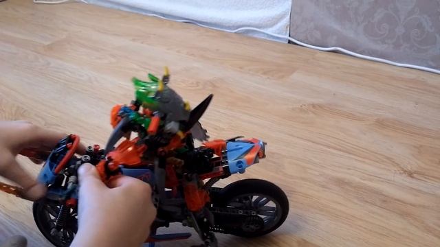 Обзор на Лего Самоделка на Гоночном Мотоцикле Техник смотреть онлайн