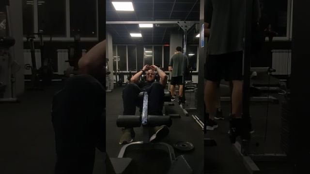 #ставропольский #бицепс #спортзал #спорт #трицепс #качалка #гантели #здоровье #обезьяна смотреть онлайн