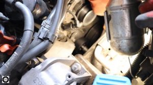Замена ролика натяжителя и ремня генератора 1.8 TSI