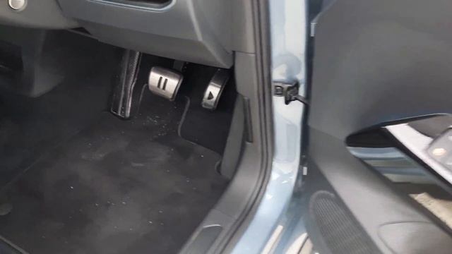211CE1165 - 2021 Volkswagen ID.3 Style 204HP 58kWh