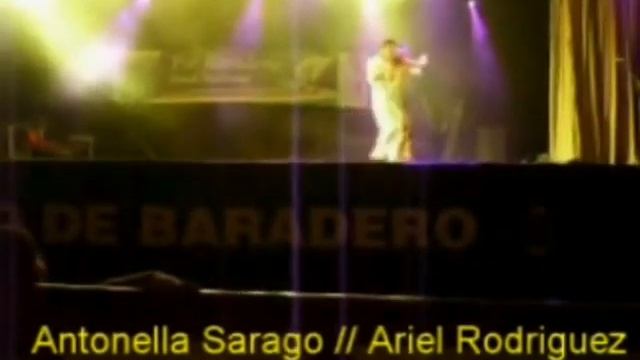 Ariel Rodriguez y Antonella Sarago - Tango Escenario - Baradero 2009 смотреть онлайн