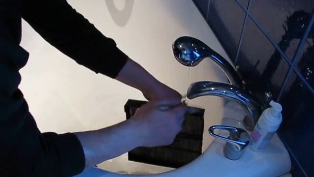 SUBARU Forester SG5. Промывка салонного фильтра смотреть онлайн