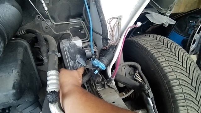 Mercedes A Class W169 Under The Bonnet смотреть онлайн