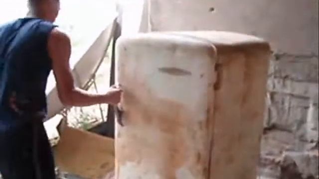 Как нужно закрывать холодильник смотреть онлайн