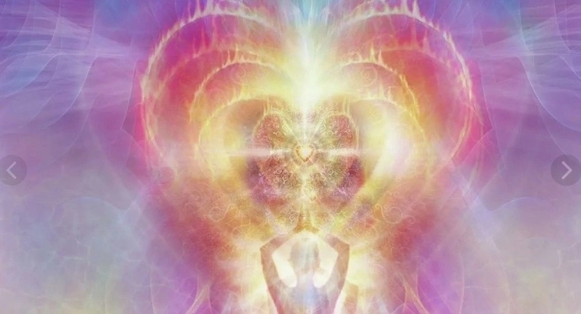 "Есть люди излучающие Свет" - стихи Ларисы Бородиной, видео Татьяны Трубеевой смотреть онлайн