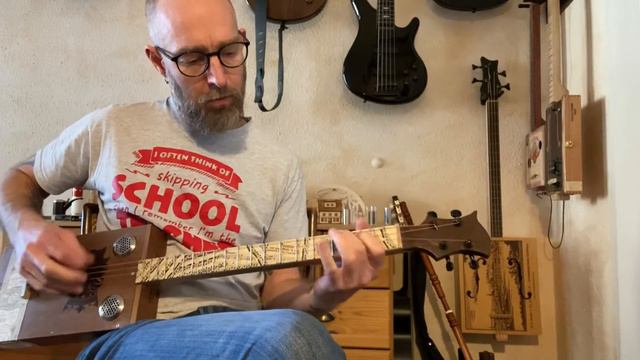 My Cigar Box Guitar смотреть онлайн
