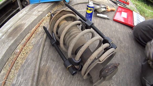 ЗАМЕНА ПЕРЕДНИХ СТОЕК, ПРУЖИН, ОПОРНЫХ ПОДШИПНИКОВ ВАЗ 2108, 2109, 21099 смотреть онлайн