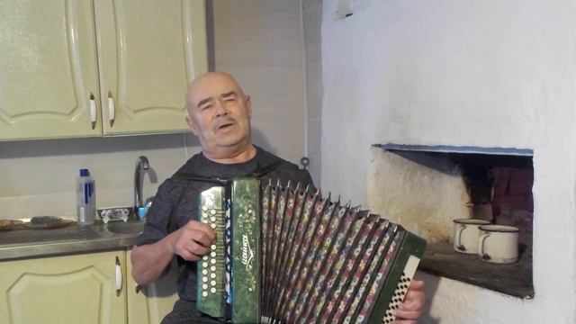 КӦКЕЙ КӦКЕЙ ! ПОЁТ ПО КОМИ ВАСЯ ПОПОВ! НАРОДНАЯ ПЕСНЯ ПРО КУКУШКУ, КОТОРАЯ КУКУЕТ ОКОЛО ДОМА! смотреть онлайн