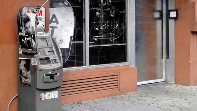 Как безопасно снять деньги в банкомате - стоп мошенники! смотреть онлайн