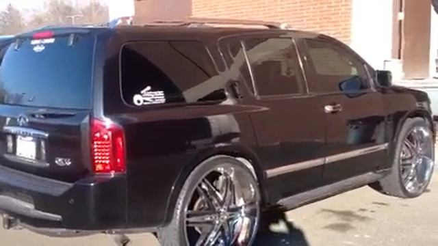 Infiniti QX56 on 30inch Diablo Elite смотреть онлайн