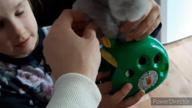 ВЛОГ: ВСЁ ОБОШЛИ, НИЧЕГО НЕ НАШЛИ! У НАС БАННЫЙ ДЕНЬ И ВКУСНЫЙ ОБЕД: смотреть онлайн