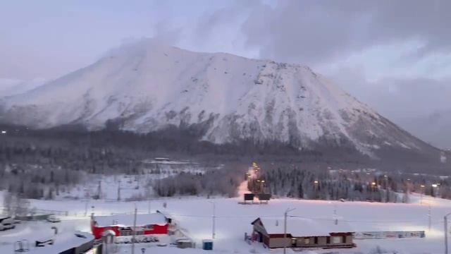 Life in the far north of Russia beyond the Arctic circle | Murmansk & Kola Peninsula смотреть онлайн