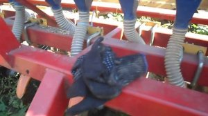 Китайская зерновая сеялка ч.2 Высевающий аппарат и сошники