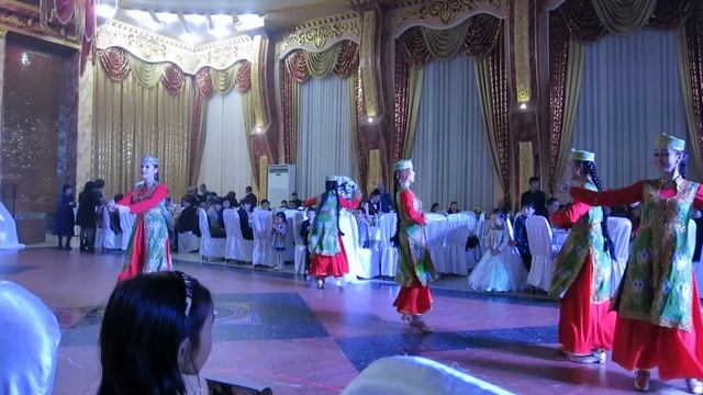 Kazakhstan: A Shymkent Wedding Part II (свадьба в Шымкенте часть II) - DiDi's Adventures Episode 11 смотреть онлайн
