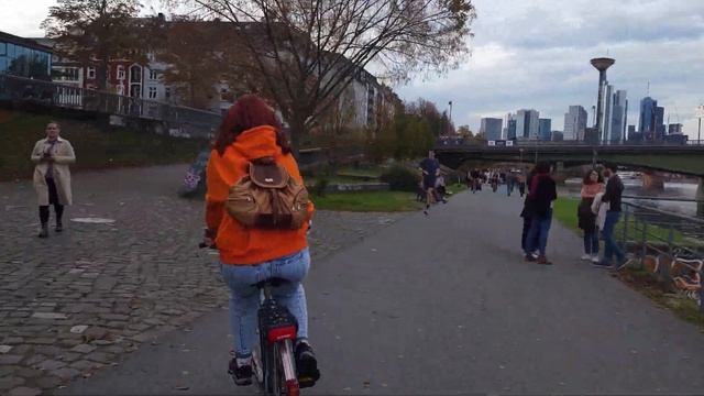 Германия. Крутим педали, пока вафли не разобрали)