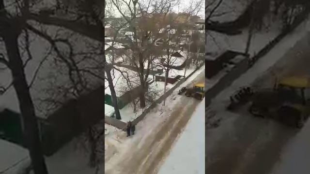 Отличный способ избавиться от снега смотреть онлайн