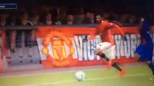 Zlatan Ibrahimovic Skill on Playstation 3 Football Game PES 2017 Laptop смотреть онлайн