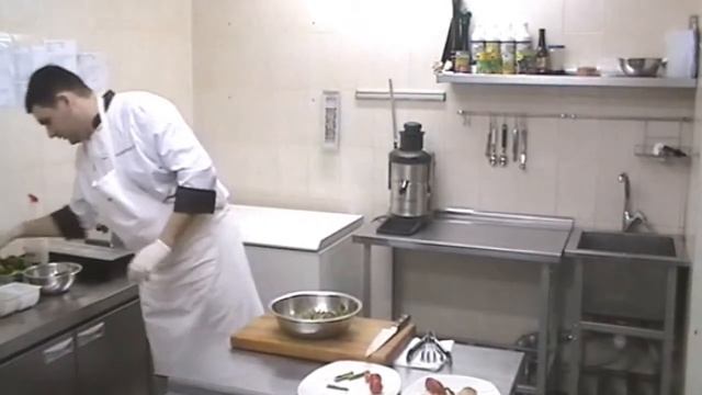 Cалат мангольд с рукколой и бок-чоем(EstetGid.ru).flv смотреть онлайн